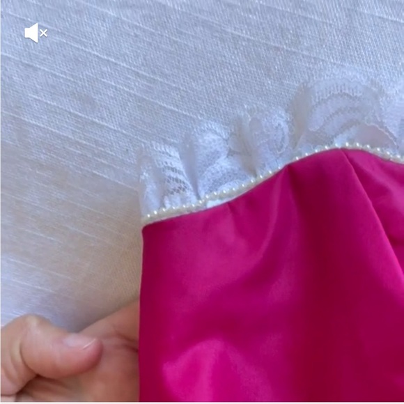 Hot pink 80s dress
So adorable and has the cutest details in great condition! - Picture 5 of 5